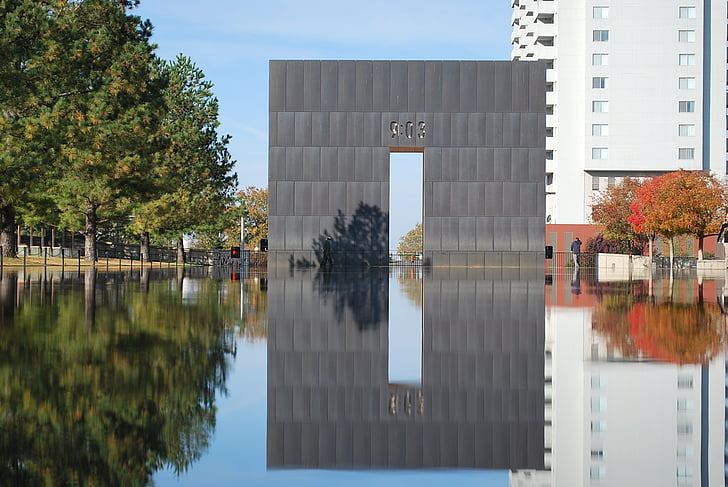 Memorial oklahoma, Oklahoma, terrorismen, arkitektur, reflektion, inbyggd struktur, byggnaden exteriör