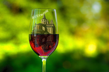 Aveyron, vetro, vino, Abbazia, Conques, montaggio