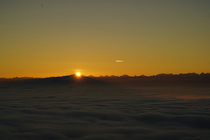 salida del sol, Tödi, Alpine, montañas, Alpes, gama de la montaña, niebla