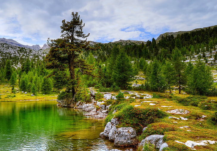 Fanes, Dolomity, hory, Horská krajina, krajina, Fanes alm, pěší turistika