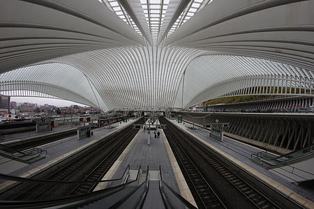 Liège, Gare ferroviaire, architecture, bâtiment, Gleise, parallèle, symétrie