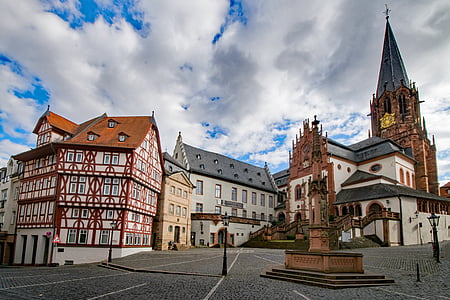 Basilika perguruan tinggi, Aschaffenburg, franconia bawah, Bavaria, Jerman, kota tua, truss