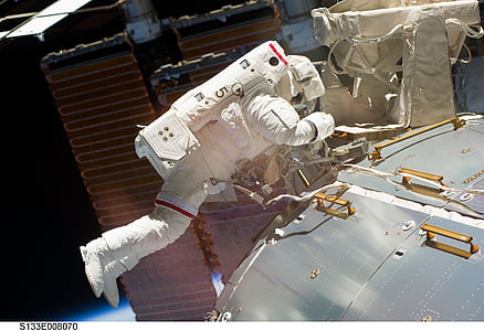 นักบินอวกาศ, spacewalk, สถานีอวกาศนานาชาติ, เครื่องมือ, เหมาะสมกับ, ชุด, tether
