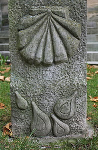 морской гребешок, Мемориальный камень, Пешие прогулки памятник