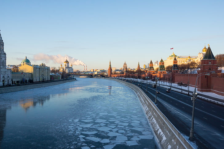 Kreml, jõgi, talvel, Moskva, Kremlevskaya muldkeha, Tower