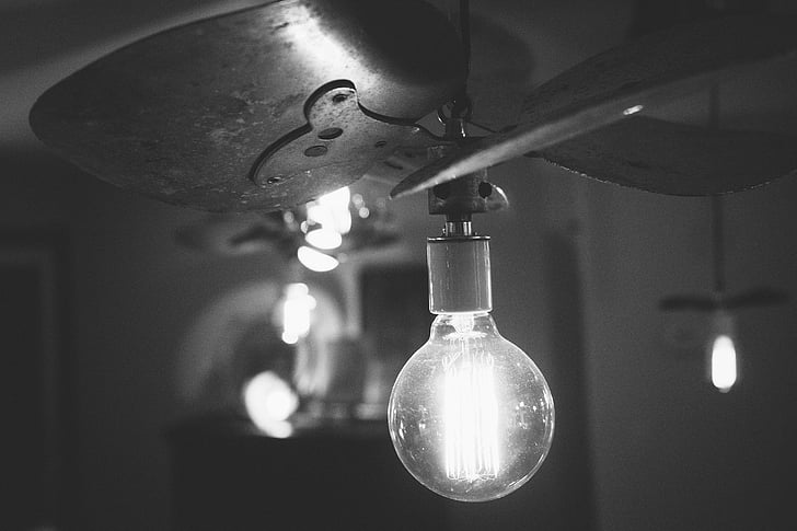 pilka, skalė, fotografija, lemputė, juoda ir balta, elektros lemputė, idėja