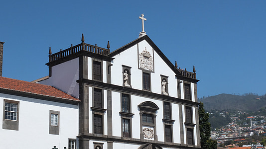 bažnyčia, mėlynas dangus, pastatas, Krikščionybė
