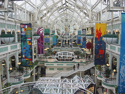 Dublina, Īrija, iepirkšanās centrs, stikla jumtu