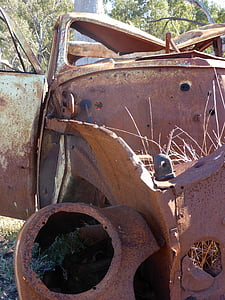 wreck, rusty, weathered, abandoned, broken, smashed, vehicle
