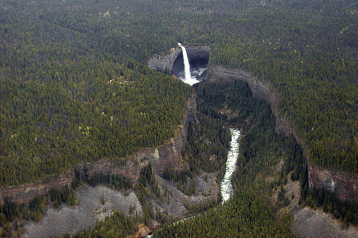 helmcken falls, bird perspective, waterfall, river, wells gray provincial park, british columbia, canada
