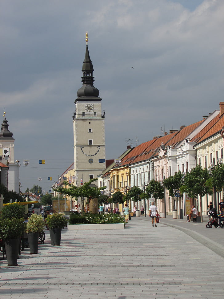 Trnava, Slovaška, Center, ulica