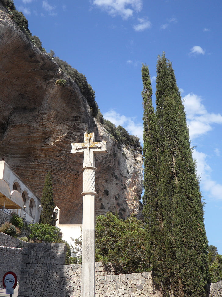 mallorca, cross, make a pilgrimage, stone cross, religion, balearic islands, christianity