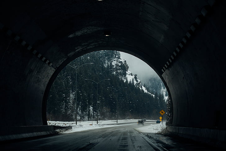 dunkel, neblig, Straße, Schnee, Tunnel, Winter, Autobahn