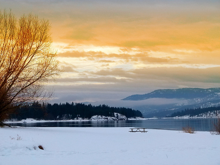 Lac roosevelt, État de Washington, é.-u., paysage, hiver, neige, froide