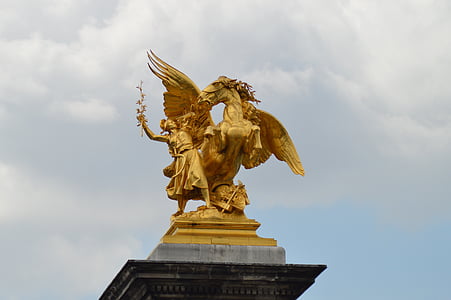 danh tiếng của khoa học, Alexandre iii bridge, bức tượng, Paris