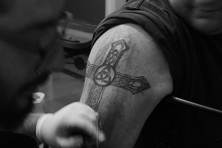 tatuering, Cruz, session, arm