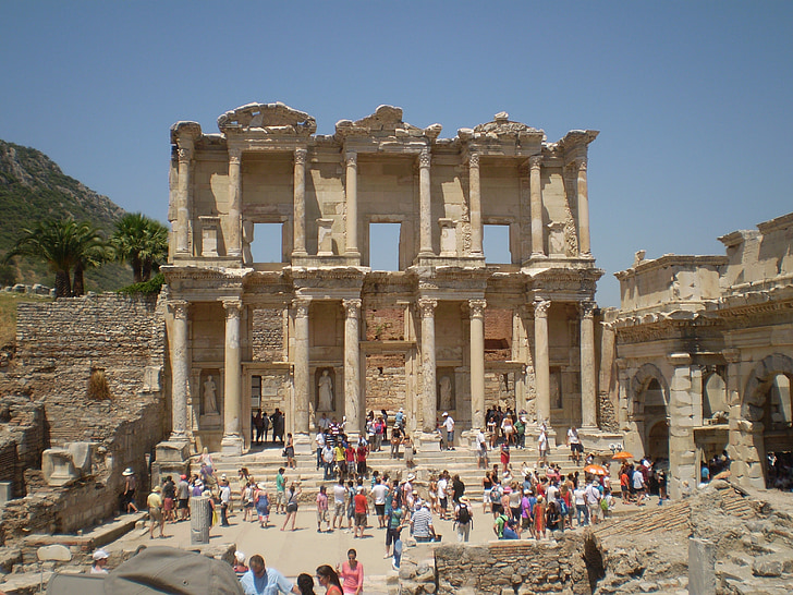 Perpustakaan celsus, Efesus, reruntuhan