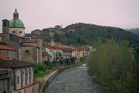 dorp, Italië, oude stad, rivier, middeleeuws dorp, huizen-kloof, Bergdorf
