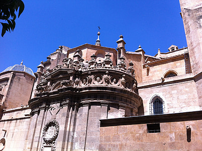 Murcia, Murcia-kathedraal, Zijaanzicht, het platform, RHS bekijken, blauwe hemel, sculpturen