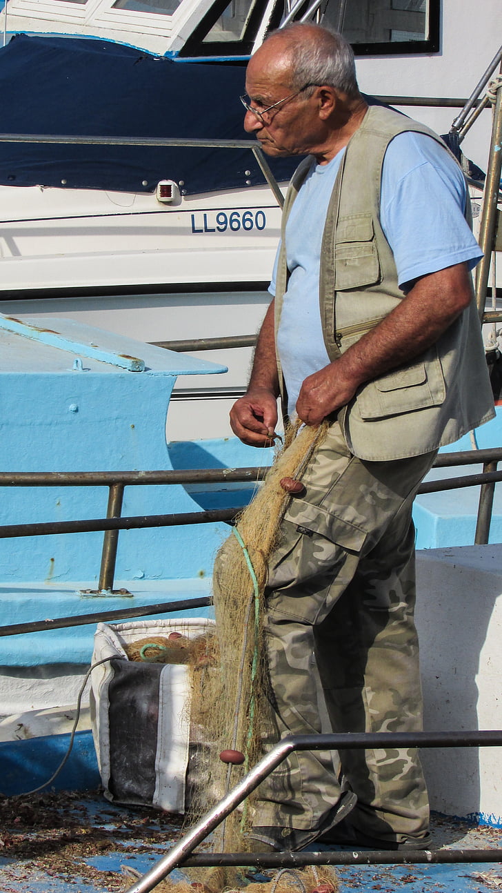 Visser, netten, vaststelling van netten, visserij, traditionele, haven, Cyprus