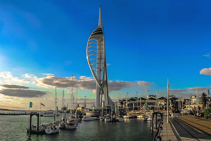 Portsmouth, spinakker tower, hamn