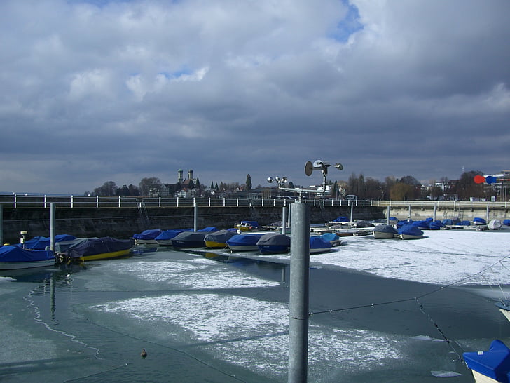 laivu ostas, Friedrichshafen, ledus, laivas ar dinamic, gaisma, ēna, mākoņi