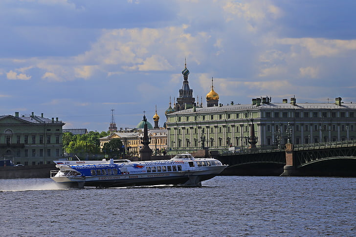 Sankt Peterburgas, miestas ant Nevos, Rusija, gražus vaizdas, upės, gali, Pasivaikščiojimas