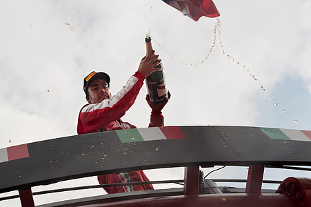 Ferrari, Fernando alonso, Formula 1, Monza, podio, festa, motori