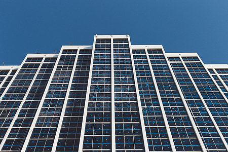 arquitectura, edificio, fotografía de ángulo bajo, punto de vista, cielo, Windows, panel solar