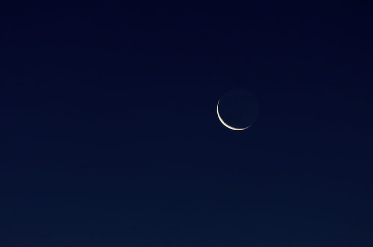 crescent moon, moon, moonlit night, astronomy, copy space, crescent, nature