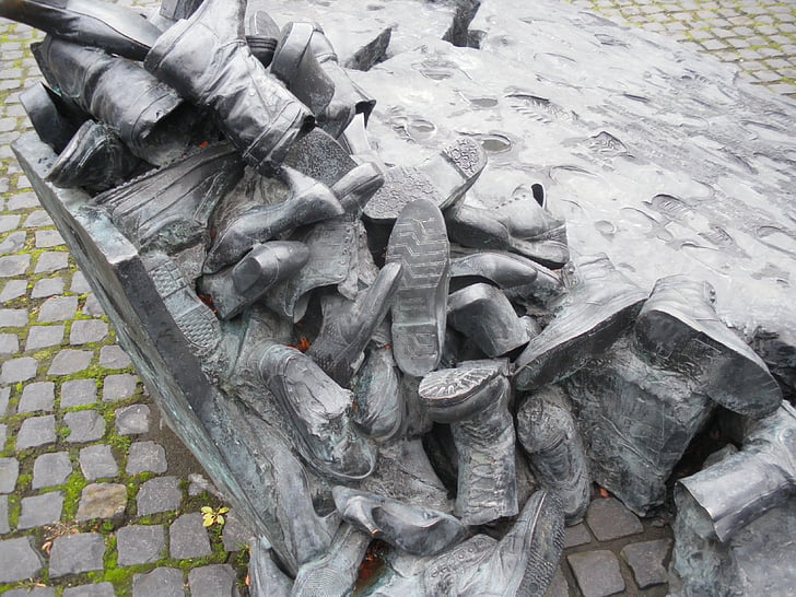 Cologne, giày dép, Đài tưởng niệm, Edith stein