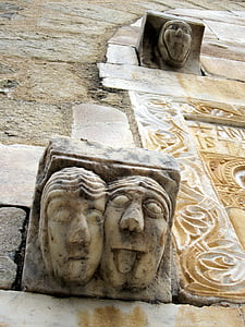faces, medieval, saint-génis-des-fontaines, abbey, capital, benedictine, pyrénées-orientales
