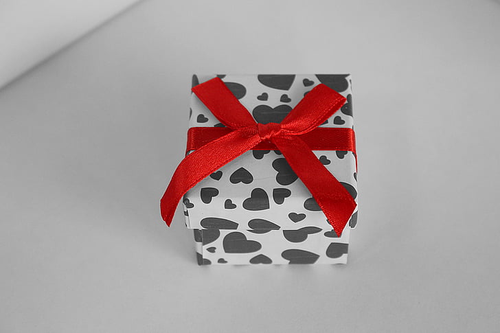 gift box, gift, valentine's day, heart, love