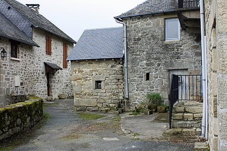 Cases de pedra, antigues cases, llogaret de pedra, llogaret francès, edificis de pedra