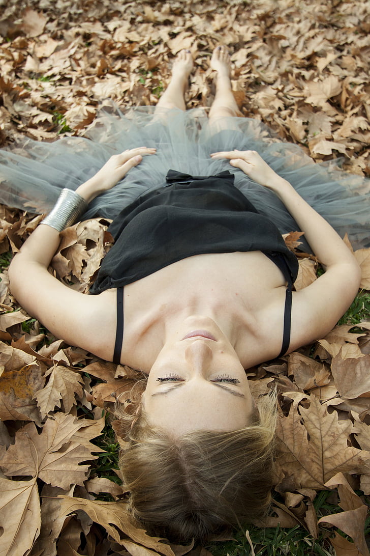 model, exposure, fiction, perspective, autumn, the leaves are, where
