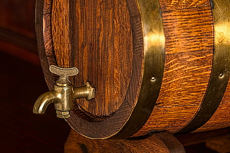 Closeup, photo, brun, baril, en laiton, robinet, bière