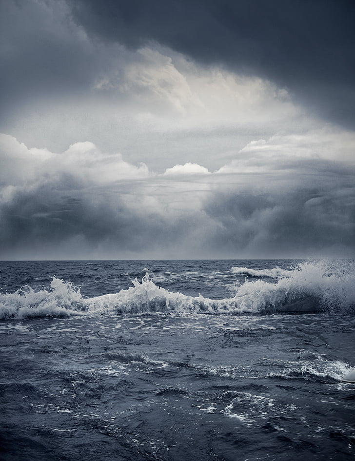 okeāns, debesis, zils mākoņi, tumši mākoņi, vētrainas debesis, viļņi, vilnis