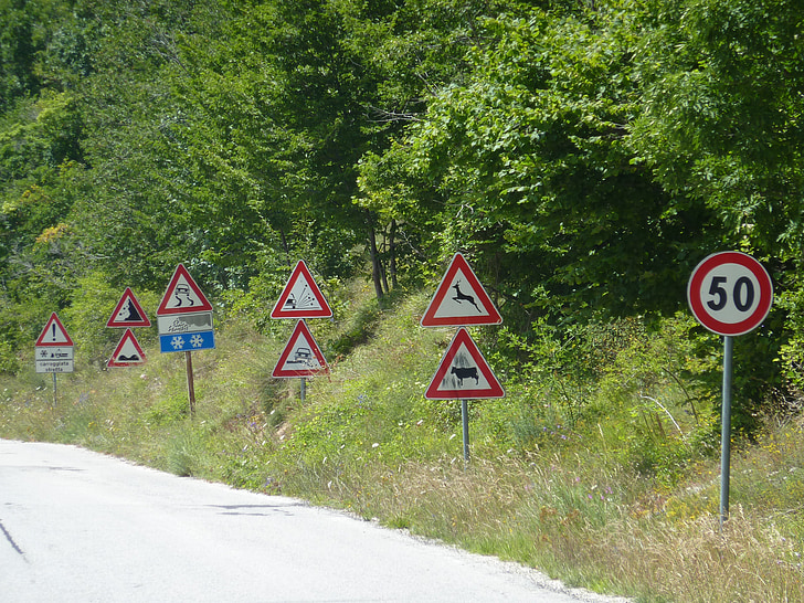 Verkehr, Zeichen, Straße, Warnung, Informationen, Verkehrs-Zeichen-Dschungel, Wald der Beschilderung