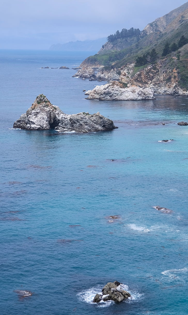 el Océano Pacífico, rocas, azul, verano, California, Estados Unidos