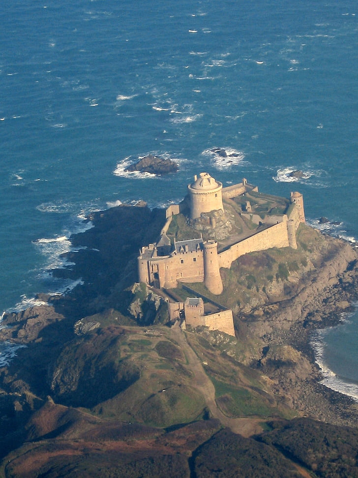 Fort Tiriz ve, Cap fréhel, Brittany, Deniz, Kale, Havadan görünümü