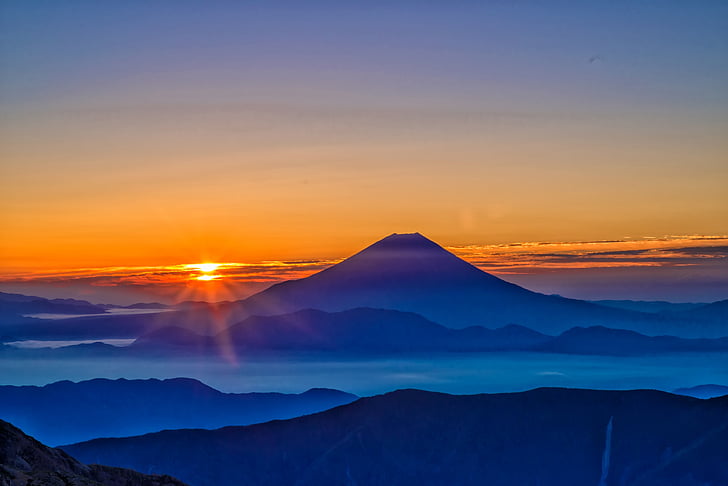 MT. fuji, saullēkts, no rīta dūmakā, dienvidu Alpiem no outlook, oktobris, Japāna, saulriets