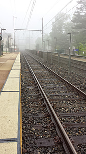 τρένο, παρακολουθείτε, κομμάτια, ομίχλη, σιδηρόδρομος, μεταφορές, μεταφορά