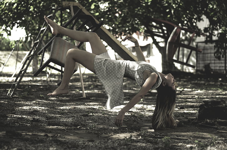 levitación, mujer joven, en el aire, cayendo abajo, Fotografía, modelo, moda