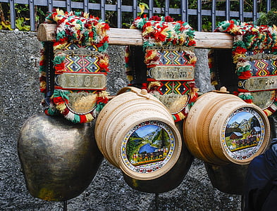 Appenzell, Szwajcaria, w tradycji, serek pleśniowy, krowa dzwon, kultur