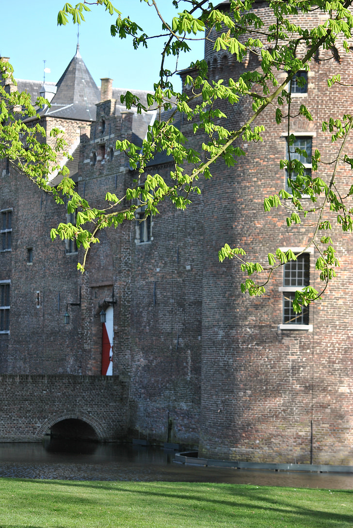hrad, Helmond, Památník