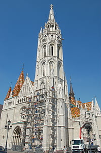 Matthiaskyrkan, Budapest macasi templet, Budapest sevärdheter