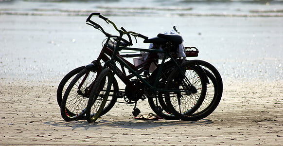 bicicletas, motos, andar de bicicleta, praia, transporte, ciclistas