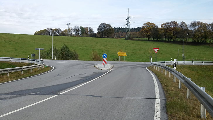 junction, traffic island, road, guard rail, b101, germany