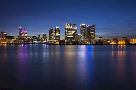 Canary wharf, distrito empresarial, Londres, reflexão, à noite, cidade, urbana