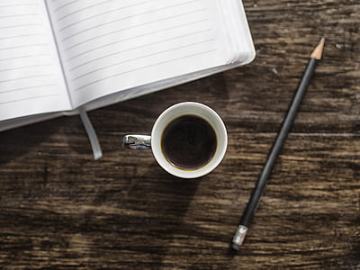 káva, Hrnček kávy, pero, notebook, kancelárie, na pracovisku, Inšpirácia